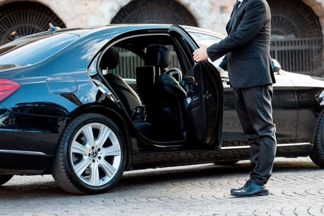 Why Private Airport Transfers Are Best in Dubai for a Smooth Arrival