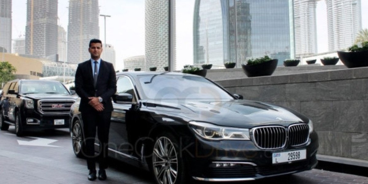 Luxury Private Car Dubai Airport Arrival Experience in Dubai