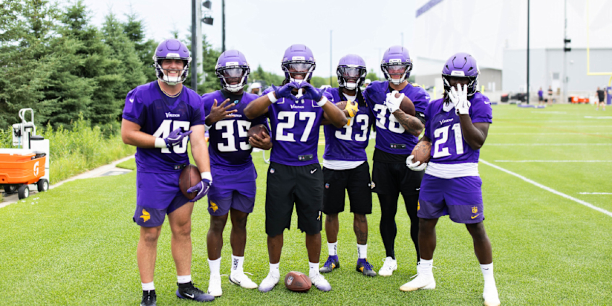 Minnesota Vikings Undrafted Cost-free Company Tracker