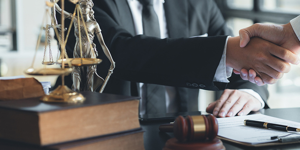 How to Find an Affordable Divorce Lawyer Without Destroying Your Savings