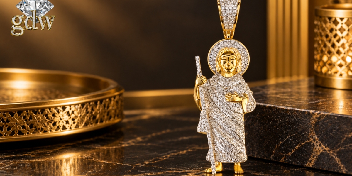 Buy Diamond Pendant for Men in Texas USA–Globalwatches10